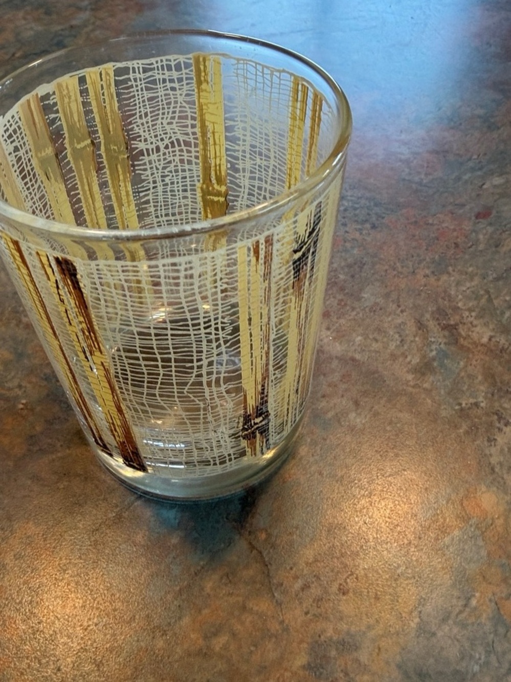 Vintage-Inspired Gold & White Decorative Glass Tumbler